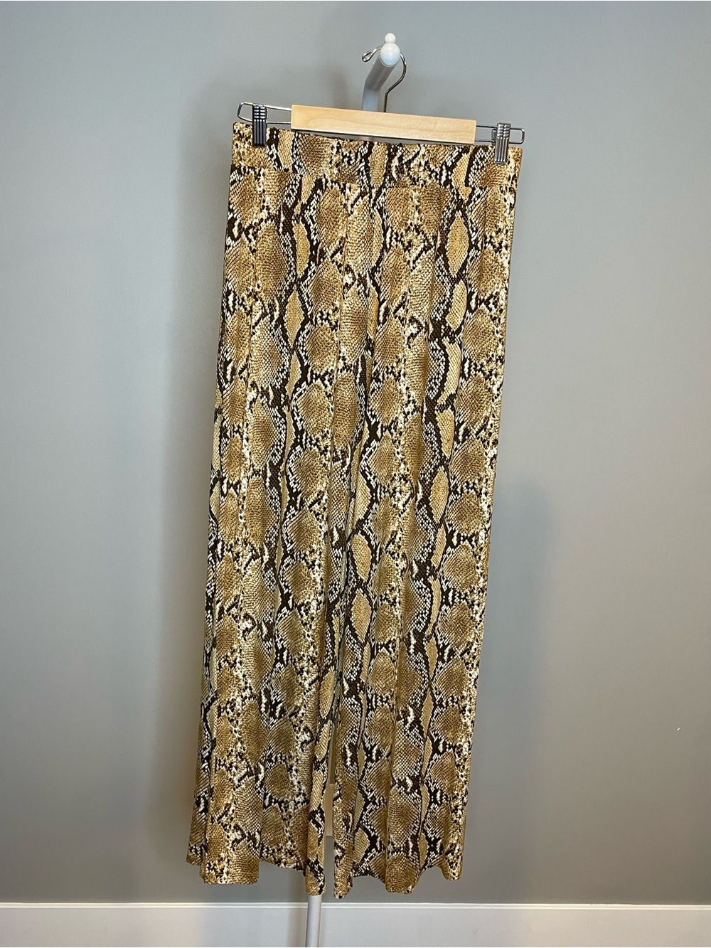 H&M 95% Viscose Snake-Print Wide-Leg Pants in Tan and Chocolate Brown - Small